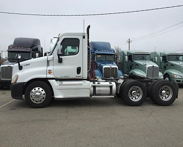 Freightliner Day Cab Truck