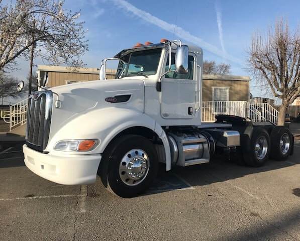 Peterbilt Day Cab Truck